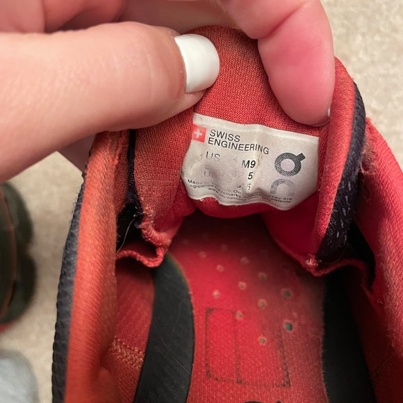 On Cloud Men Cloudace Running Shoes Color Shadow/Rust - Picture 8 of 9